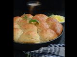 Sunday Special: Whole Wheat Bread Rolls with Herbs