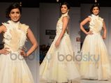 WIFW SS'14: Pallavi Sharda Walks For Samant Chauhan