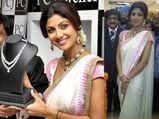 Shilpa Shetty Goes Desi In White Saree