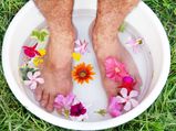 Men: Tips For Proper Foot Care 
