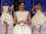 IIJW 2014: Sonam Kapoor Tantalizes For Nazraana