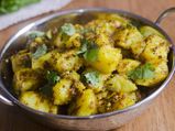 Hing Dahi Wale Chatpate Aloo Recipe