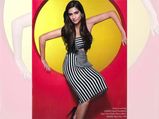 This Is What Sonam Kapoor Is Wearing For L'Oreal Makeup Cannes Collection Shoot 