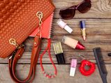 8 Beauty Essentials You Must Have In Your Bag While Travelling!