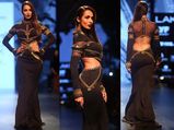 Malaika Arora Khan Turns Showstopper For Shantanu & Nikhil @ Lakme Fashion Week Winter/Festive 2016
