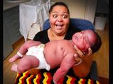 The Lady Gave Birth To A Newborn Weighing 6.8 Kg!