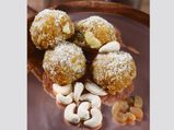 Ramzan Special: Dates And Nuts Ladoo