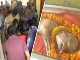 Cow Born With A Human-like Head Is Worshipped By Indian Villagers!