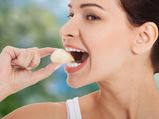 What Happens If You Put A Garlic In Your Mouth For 30 Minutes?