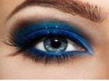 15 Make-up Mistakes That Are Hurting Your Eyes 