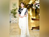 Can A Blouse Glam Up A Sari? Let Mahira Khan Show You How