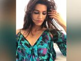 Stressed Out? You Must Check Out Kriti Sanon's Eye-Soothing Gown At The IIFA 2018