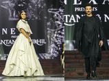 Dia Mirza And Anil Kapoor Amazeballed Us At A Fashion Show At IIFA 2018