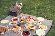 International Picnic Day 2018: How To Have A Healthy Picnic