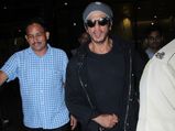 Shah Rukh Khan's This Cool Airport Look Made Him A Million Times Hotter