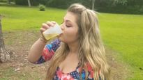 WTH! This Woman Drinks Her Dog’s Urine To Clear Acne