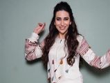 Want Some Fashion Therapy? Take A Look At Karisma Kapoor's Comfy Outfit 