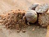 How To Use Nutmeg (Jaiphal) For Skin?