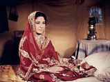 Meena Kumari Suffered With Liver Cirrhosis: Causes, Symptoms And Treatment