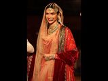 Sabyasachi Or Manish Malhotra, Which Designer Will Design Deepika Padukone's Wedding Outfit?  