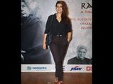 Twinkle Khanna Surprises And Woos In This Contrasting Western Number 