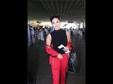 Of Black And Red, Sunny Leone’s Latest Airport Look Is Sporty And Comfy