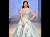 Divya Khosla Kumar's Showstopper Outfit Is Dramatic And Awesome 