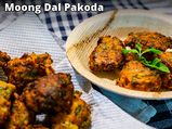 Moong Dal Pakoda Recipe: How To Make Moong Dal Fritters