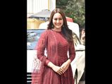 Sonakshi Sinha Gives Us A Formal Wedding Function Outfit Idea With This Red Anarkali 