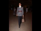 Sonam Kapoor Ahuja's Classy Airport Outfit Is Unique And Has A Bit Of An Old-fashioned Touch