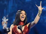 MTV VMAs 2019: Cardi B Outshines Everyone With A Golden Copper Make-up And Long Bob Hairstyle