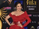 IIFA Awards 2019: Madhuri Dixit Nene Brings Alive The Old School Glamour With Her Red Gown