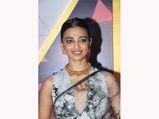 Breakthrough Artiste Of The Year, Radhika Apte Impresses Us With A Breezy Floral Sari