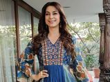 Juhi Chawla’s Patterned Attire Is What We All Want To Invest In After The Lockdown 