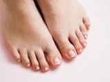 9 Effective Home Remedies To Whiten Dark Feet