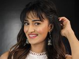 Kasautii Zindagii Kay 2 Actress Erica Fernandes Exudes Festive Vibes In A Sober Pristine White Suit