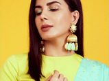 Kirti Kulhari Nails Winter Makeup Look As She Adds A Pop Of Colour To Her Eyes With Neon Green Eye Shadow
