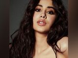 Roohi Promotions: Janhvi Kapoor Flaunts Bold Makeup Look With Kohl Rimmed Eyes And Nude Glossy Lips
