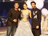 FDCI X LFW: Kiara Advani And Kartik Aaryan Set The Ramp On Fire In Manish Malhotra’s Fascinating Outfits
