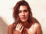 Kriti Sanon Reveals Her Current Favourite Lipstick Shade And Here’s Her Complete Makeup Look