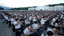 Venezuelan Musicians Set Guinness World Record For Largest Orchestra