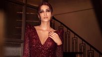 Kriti Sanon's Beauty Statement With Colourful Eye Makeup And How To Apply It