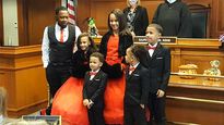 Single Foster Dad  Adopts Five Children To Ensure They Stay United As A Family