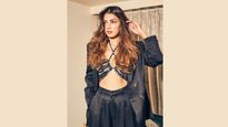 Rhea Chakraborty: Classy And Bossy In Black Pantsuit!