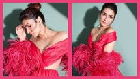 Kriti Sanon’s Rosy Monotone Makeup: Do It In 6 Easy Steps