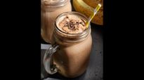 How To Prepare A Healthy Energising Peanut Butter Banana Smoothie Recipe