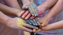 Holi: How To Remove Holi Colour From Nails, Without Hurting Your Nail Enamel