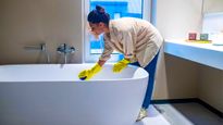 6 Cleaning Hacks For a Spotless Bathroom
