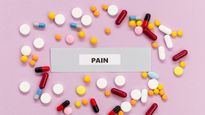 Do You Take Painkillers For Every Single Pain? You May Be At Risk Of These Side Effects