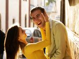 Irresistible Things Women Do That Make Us Fall For Them 007382